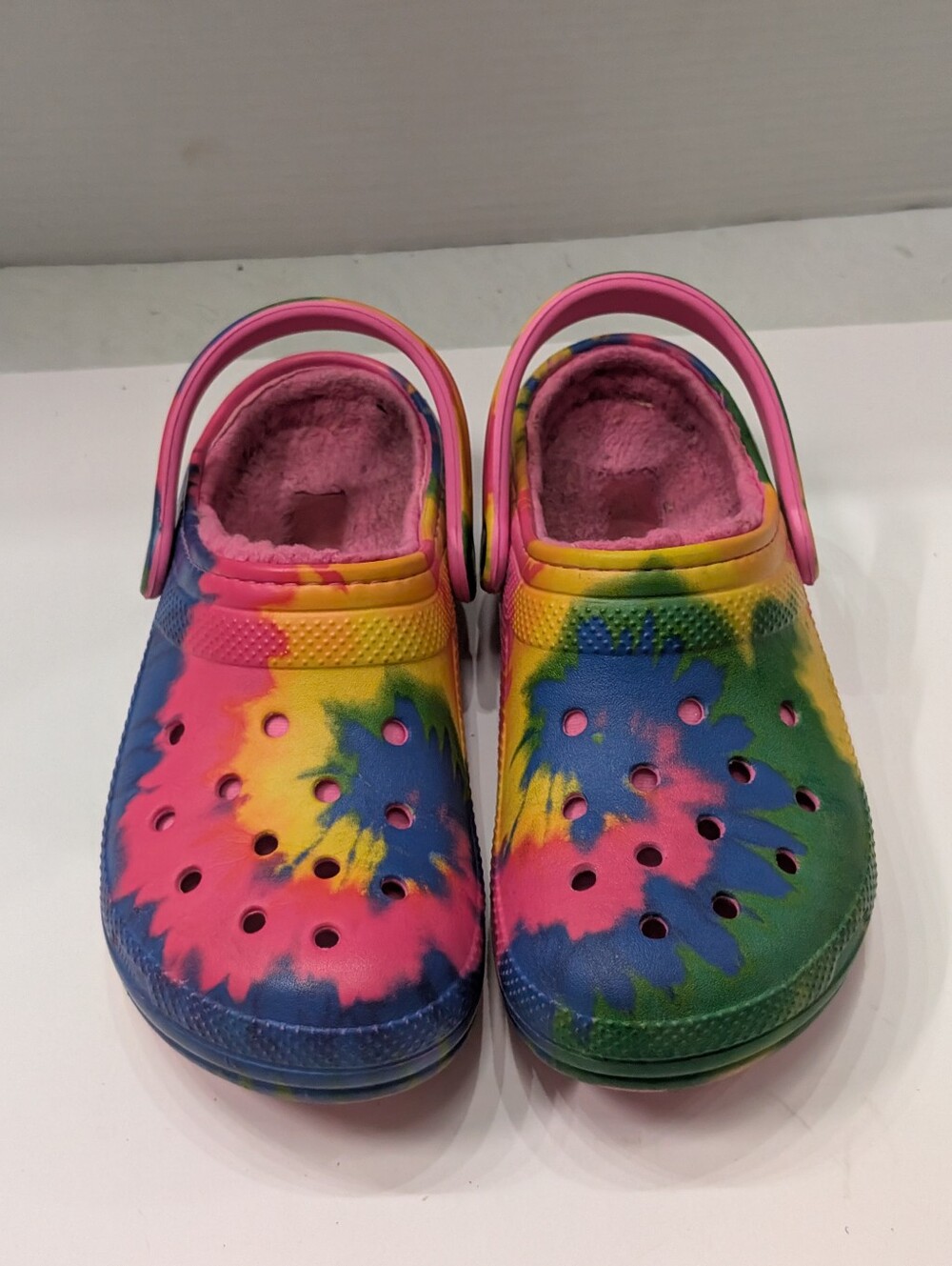 Crocs Women's 9 - Tie Dye Classic Clogs Pink Sherpa Lined Shoes